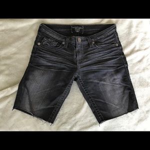 Big Star “Liv” denim cutoffs sz. 30